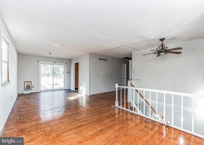 1152 Latrobe Dr