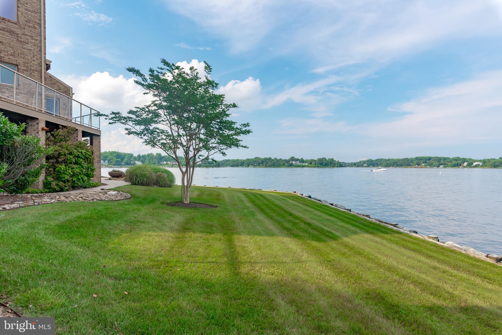 730 S River Landing Rd