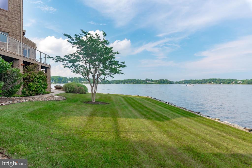 730 S River Landing Rd