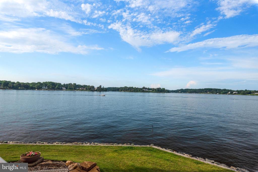 730 S River Landing Rd