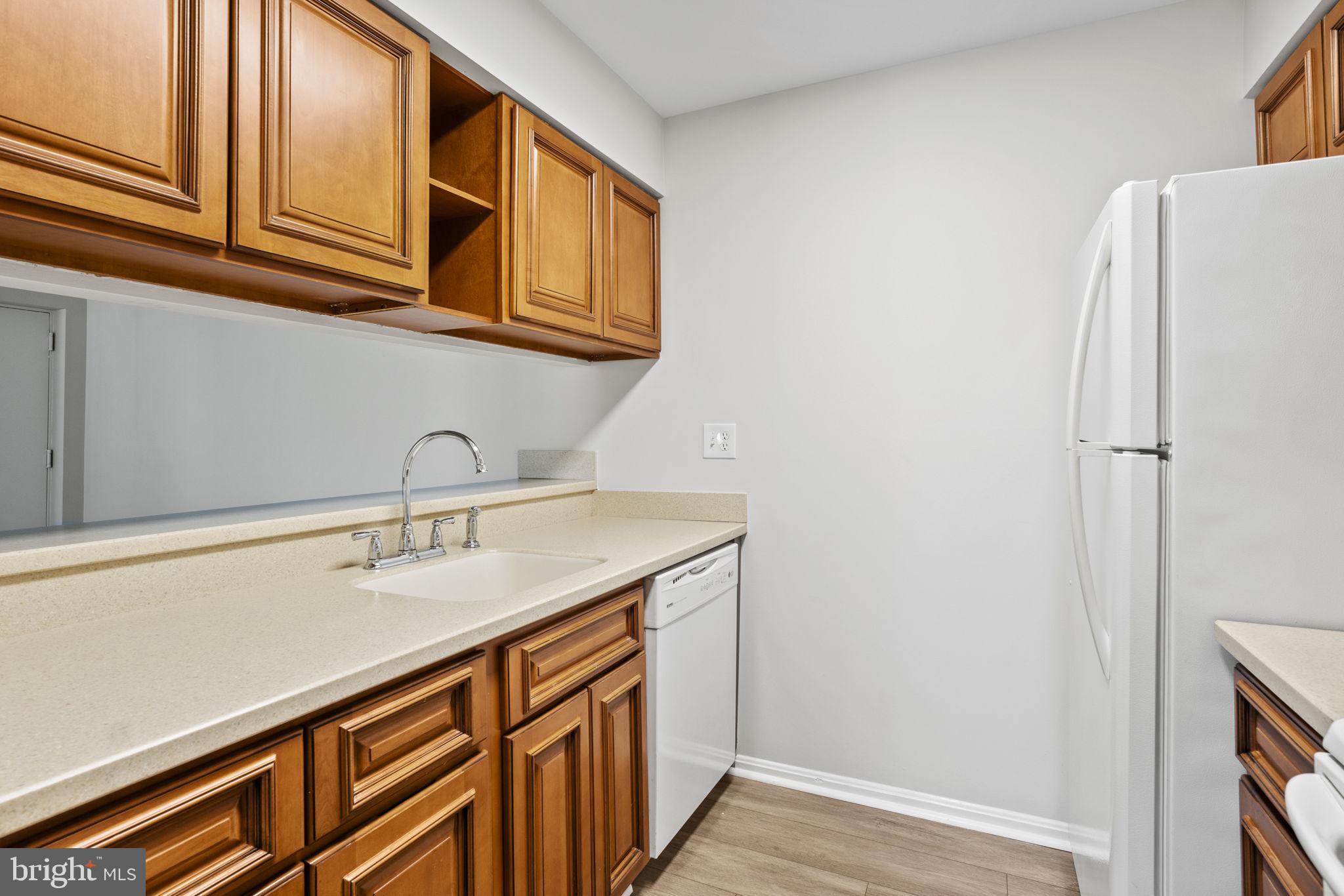 1117 Castle Harbour Way #3b