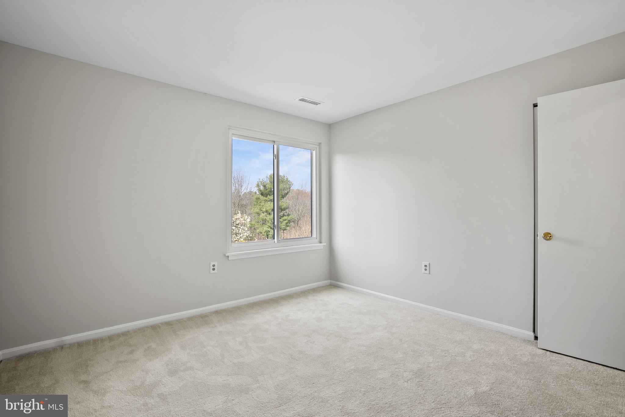 1117 Castle Harbour Way #3b