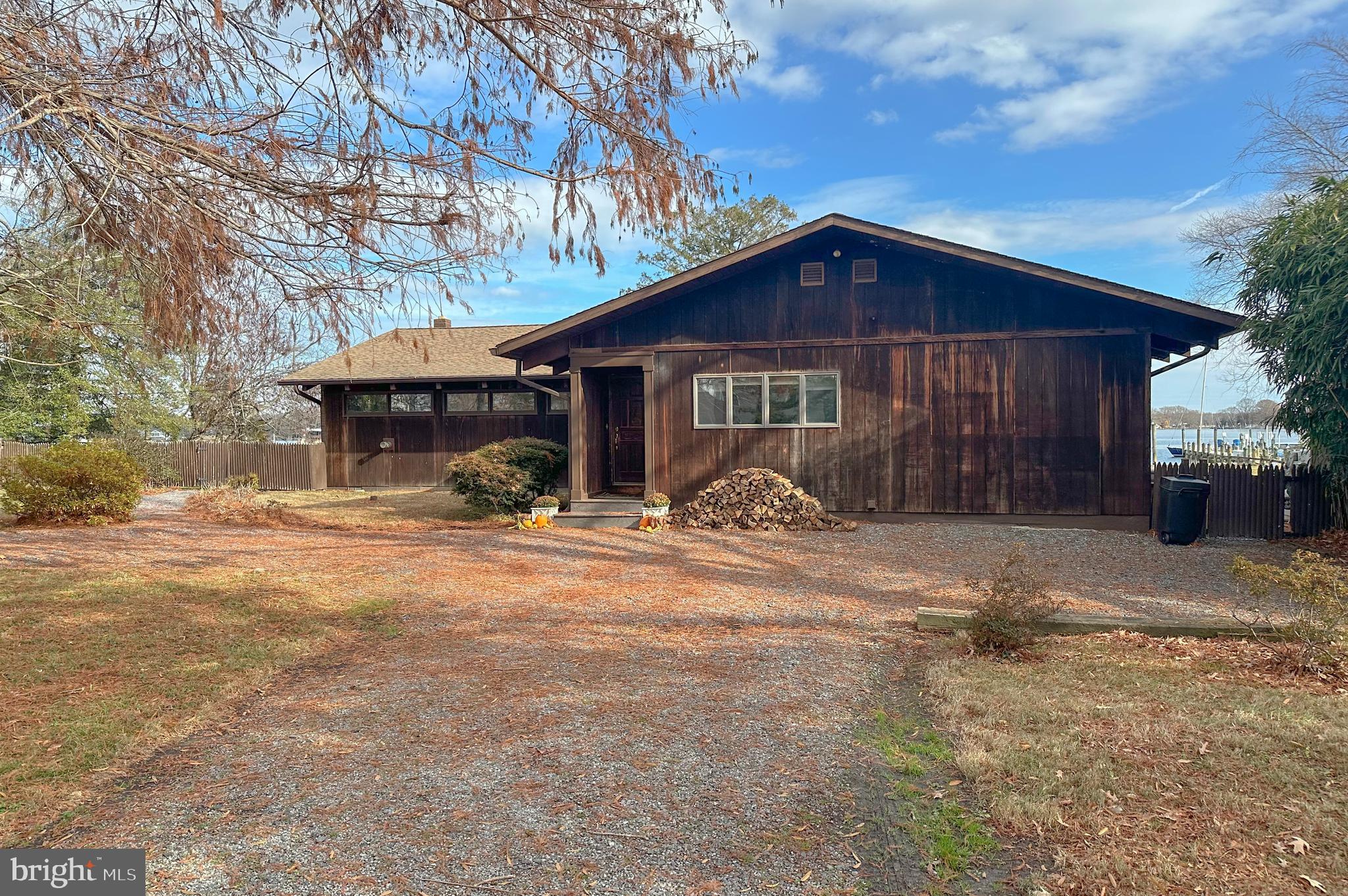 4929 E Chalk Point Rd