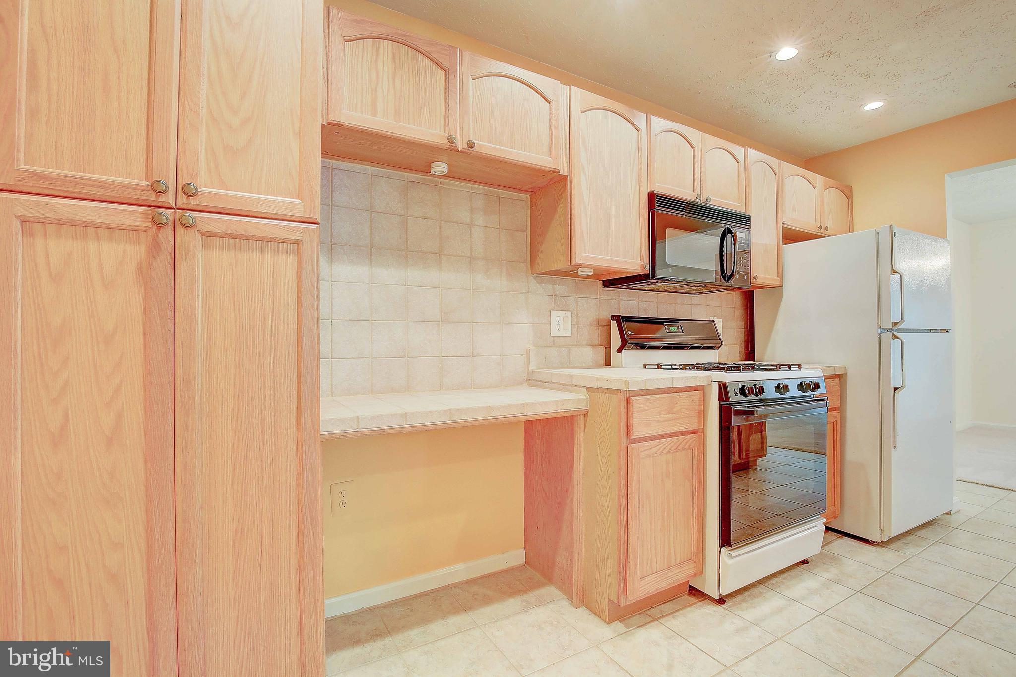 655 Burtons Cove Way #9