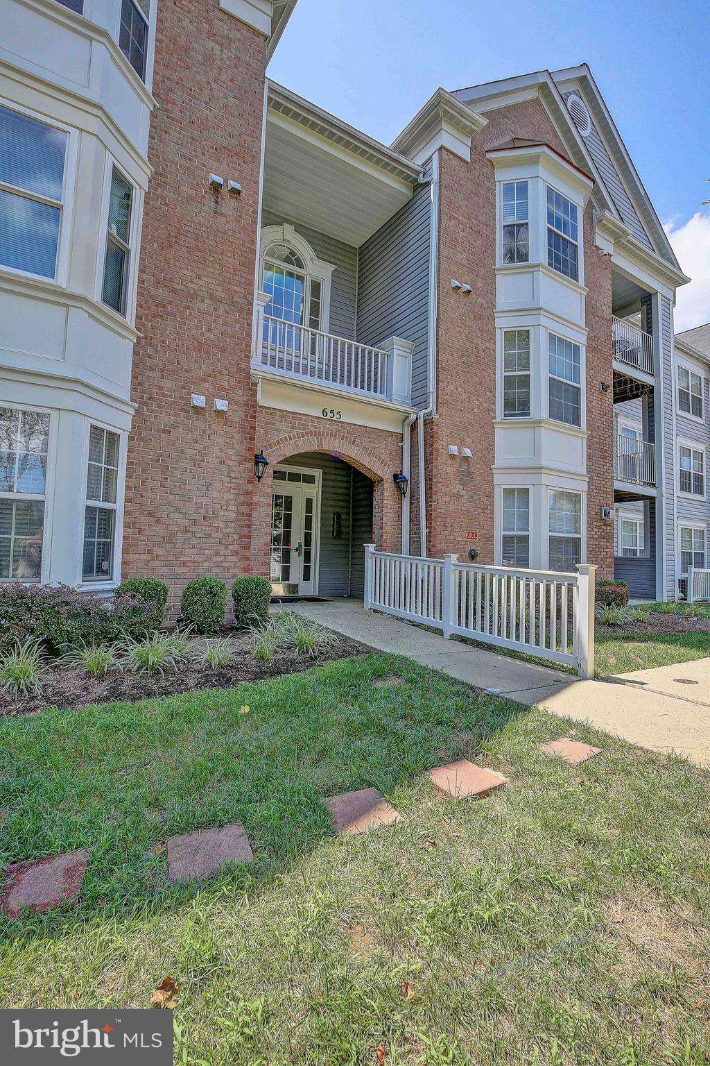 655 Burtons Cove Way #9