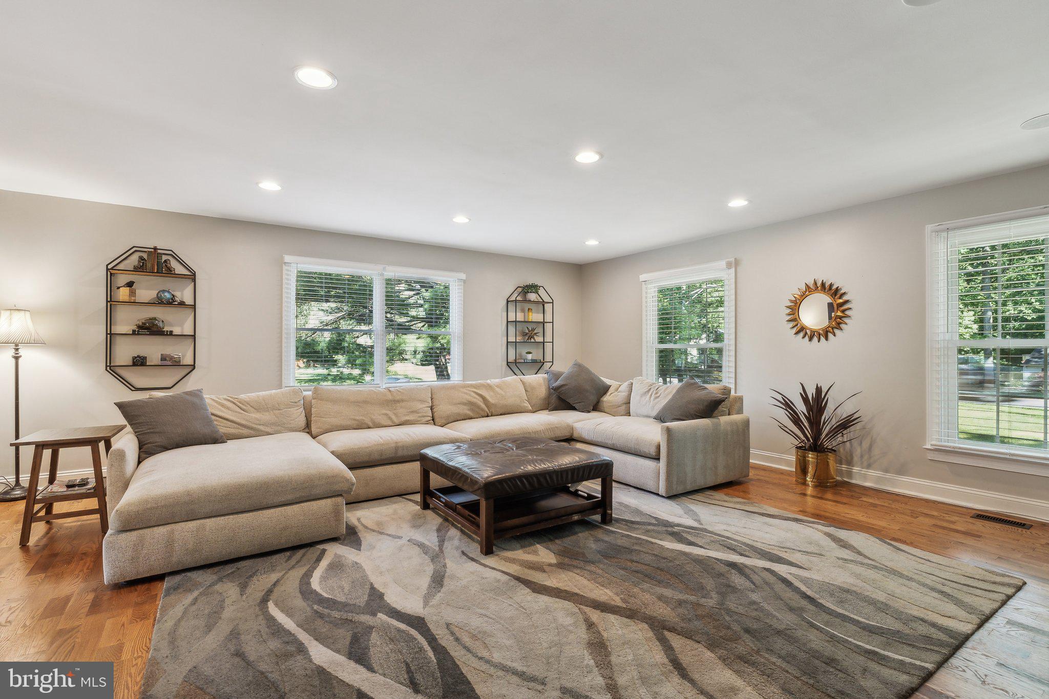 641 Shore Acres Rd
