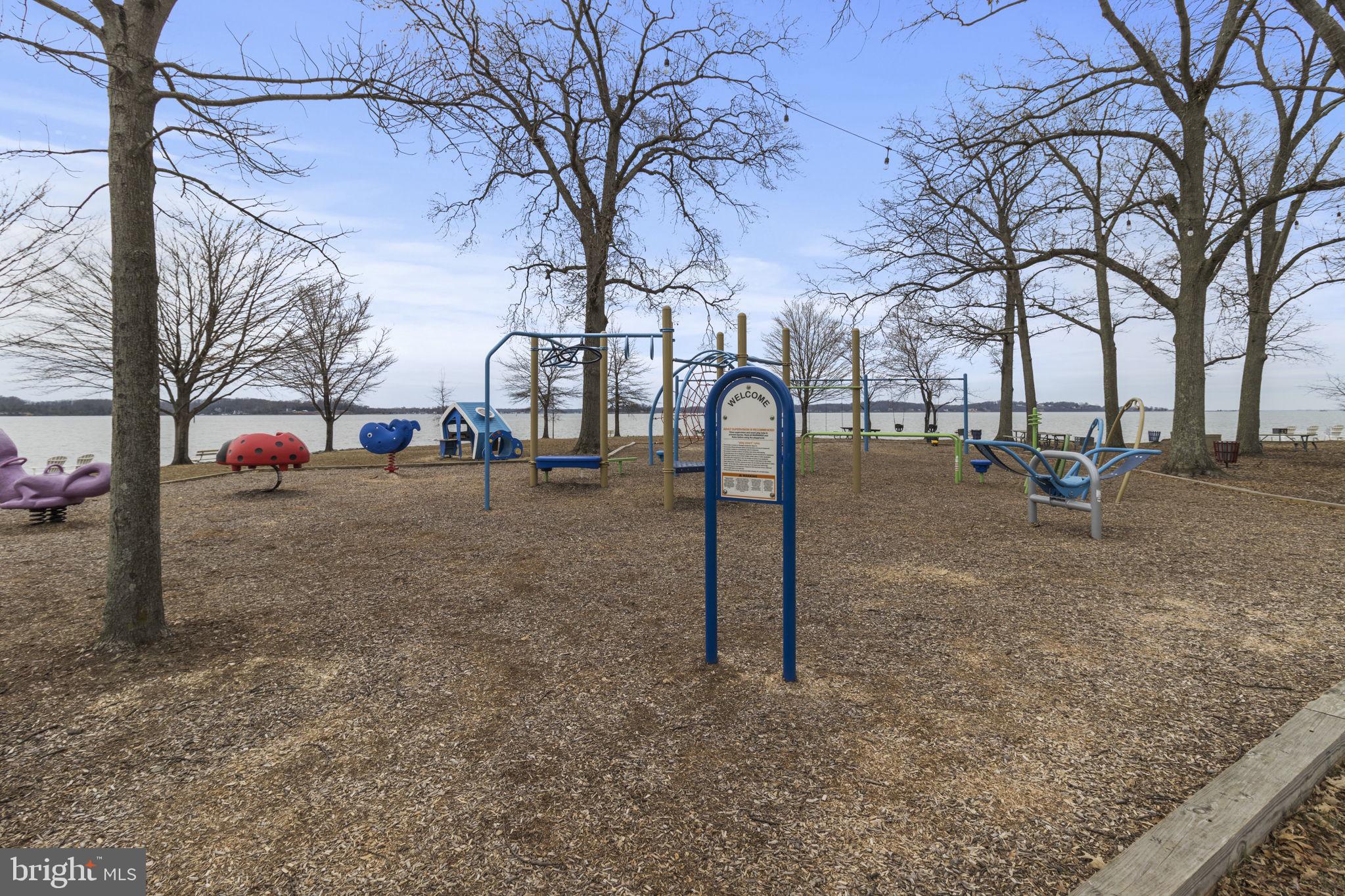 641 Shore Acres Rd