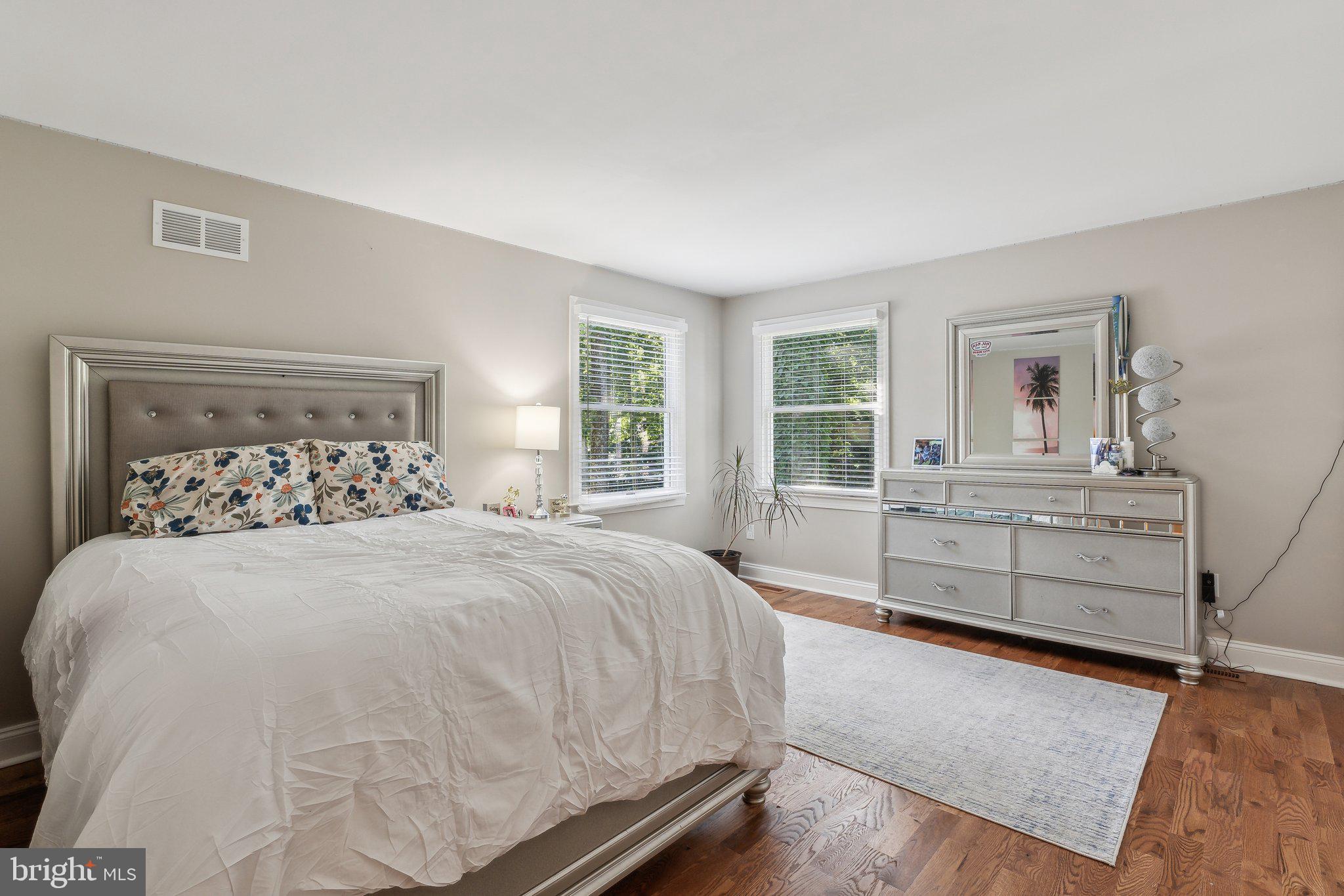 641 Shore Acres Rd