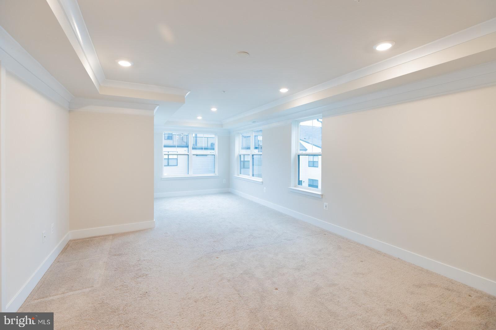 523 Levanna Ln