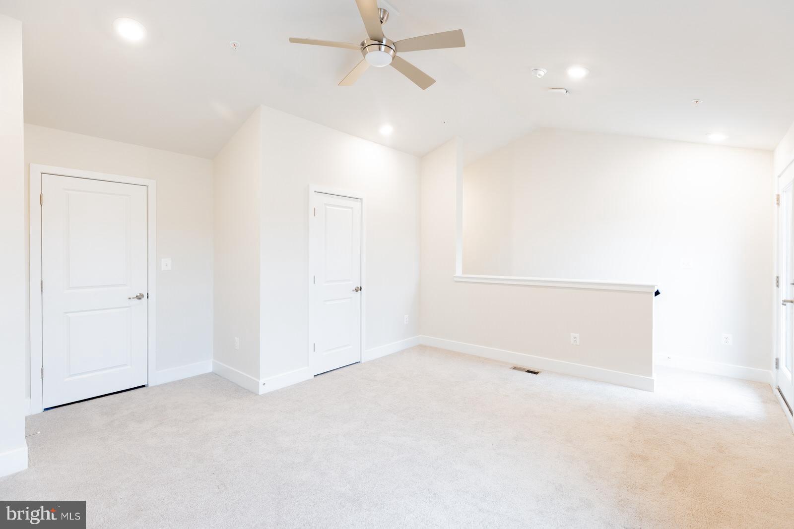 523 Levanna Ln