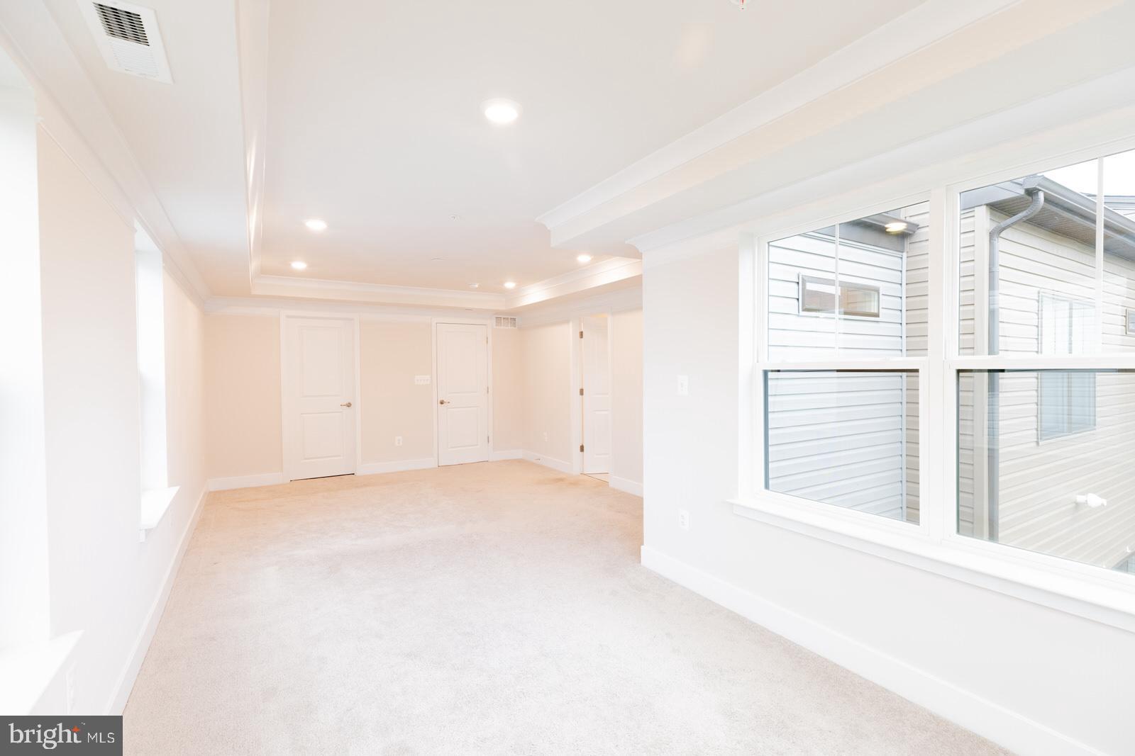523 Levanna Ln
