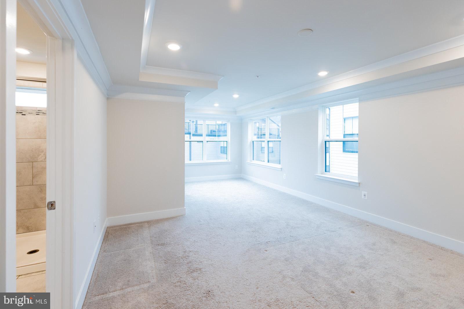 523 Levanna Ln