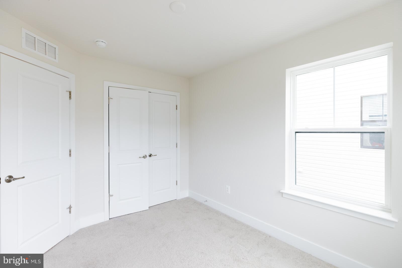 523 Levanna Ln