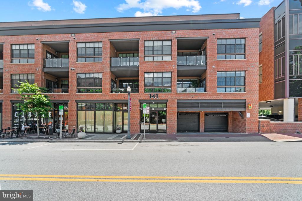 141 West Street #302