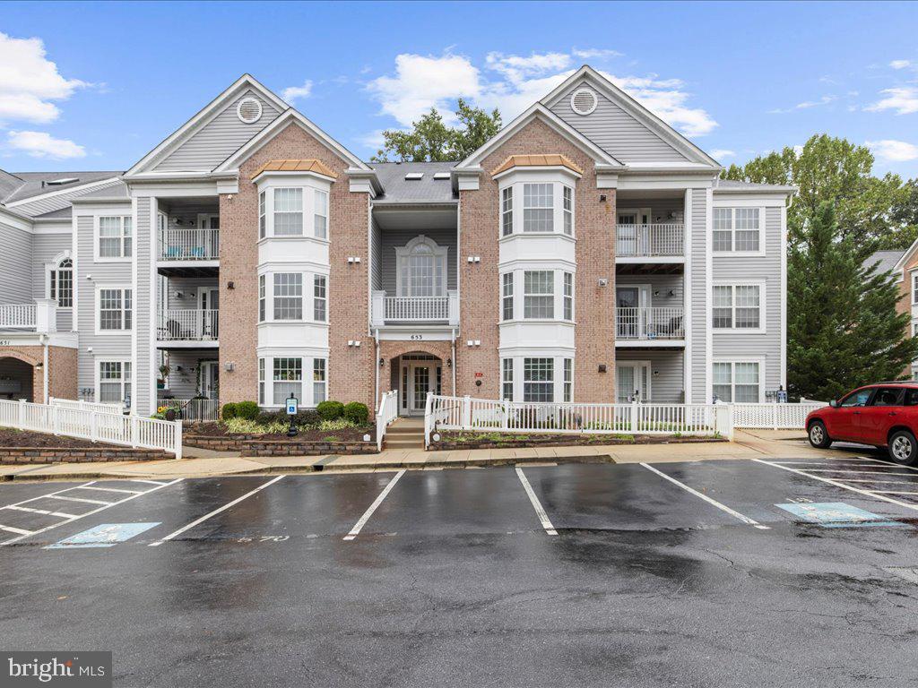 653 Burtons Cove Way #12