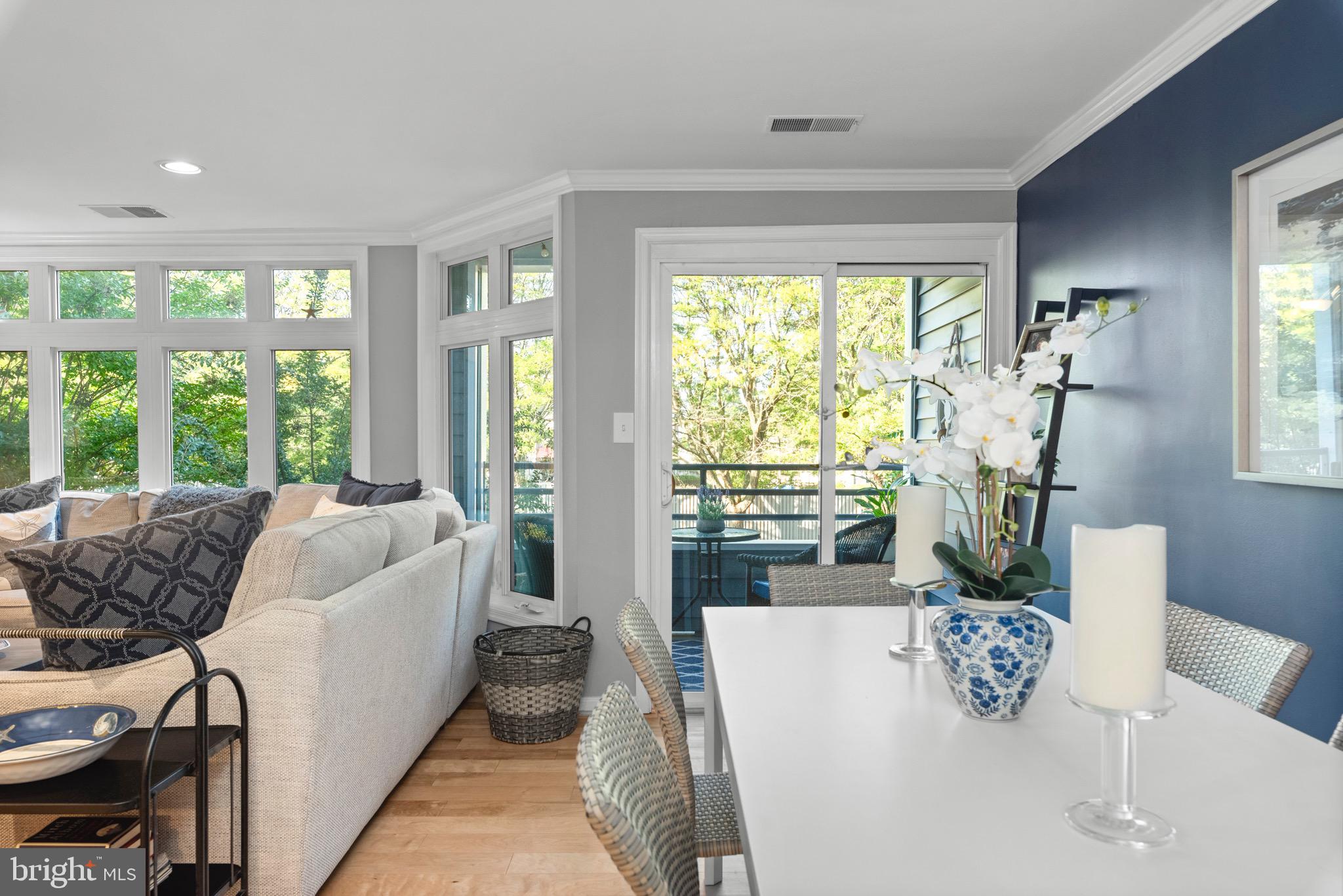 1142 Lake Heron Dr #2a