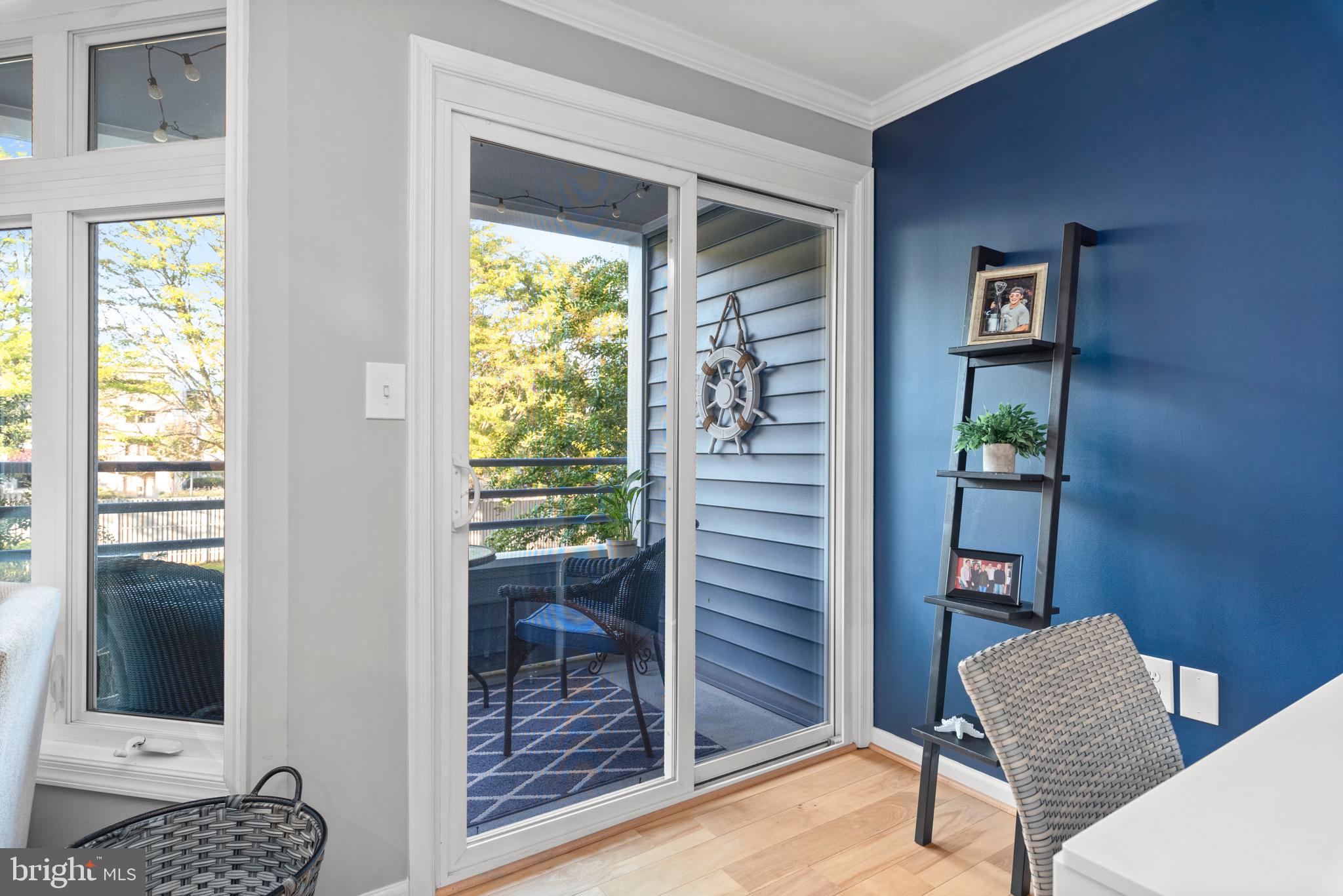 1142 Lake Heron Dr #2a