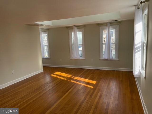 544 Second St