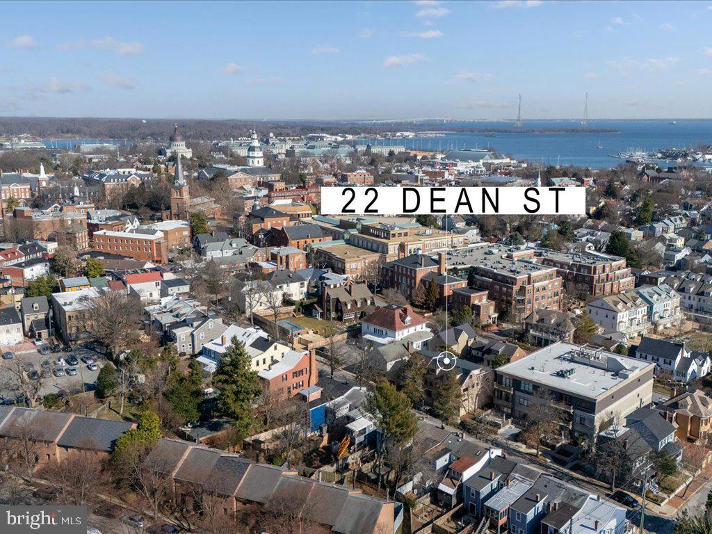 22 Dean St #2