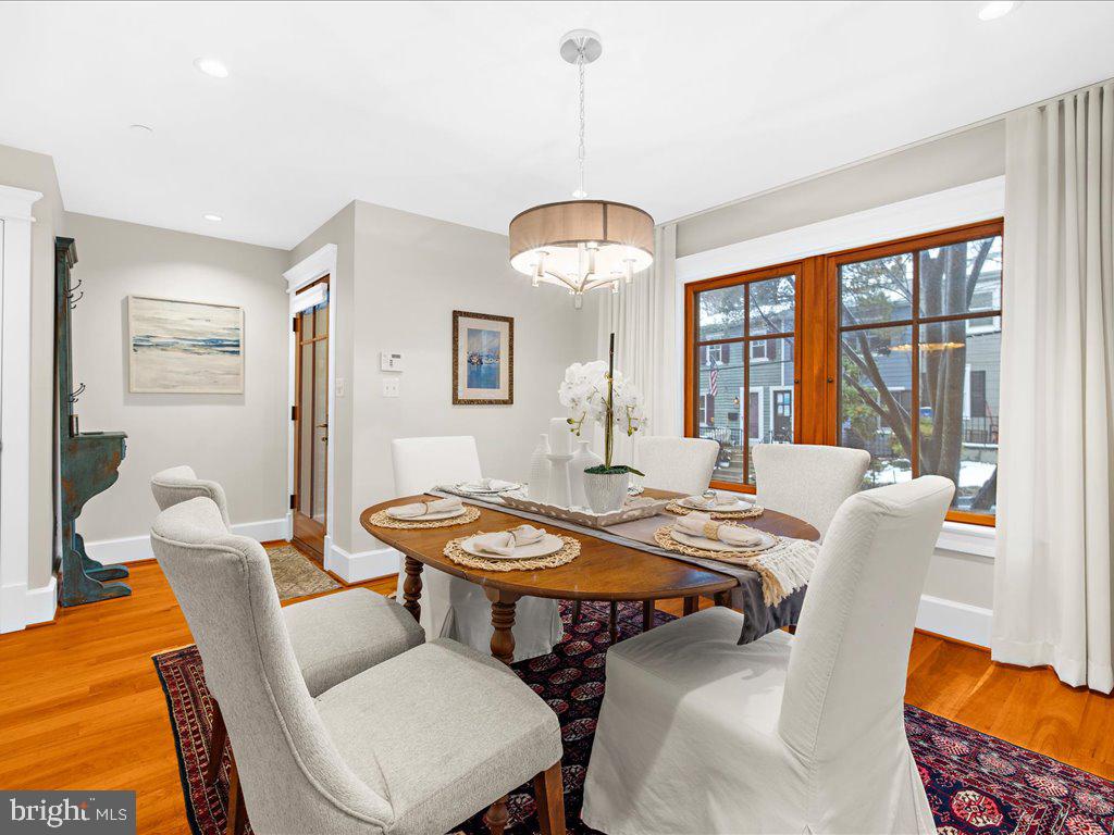 22 Dean St #2