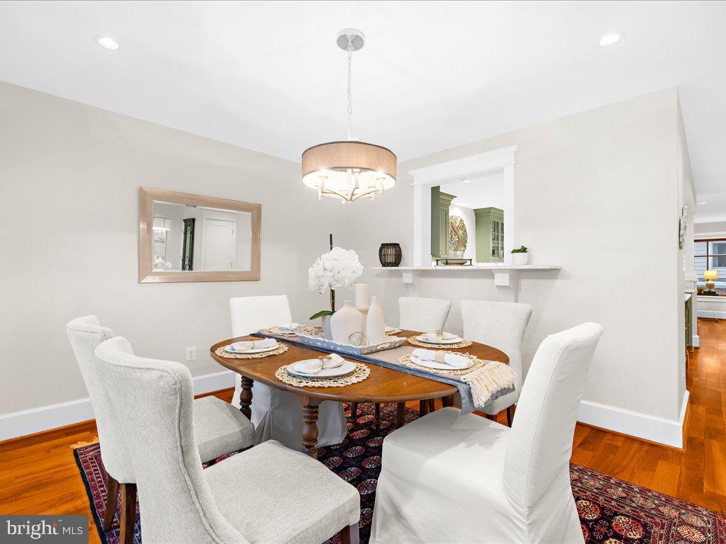 22 Dean St #2