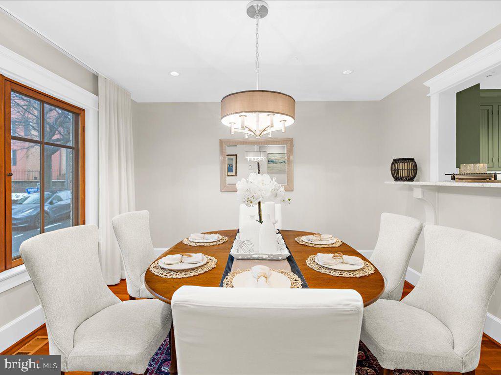 22 Dean St #2