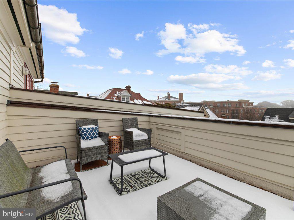 22 Dean St #2