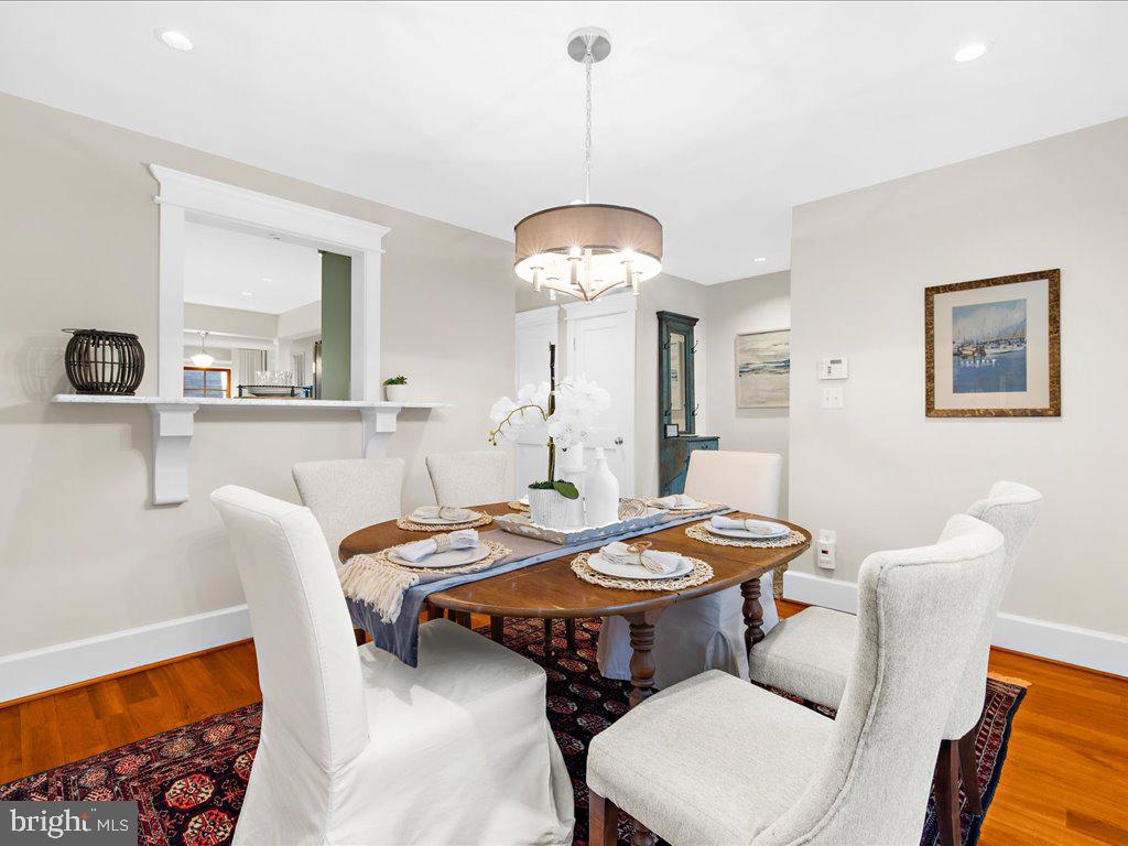 22 Dean St #2