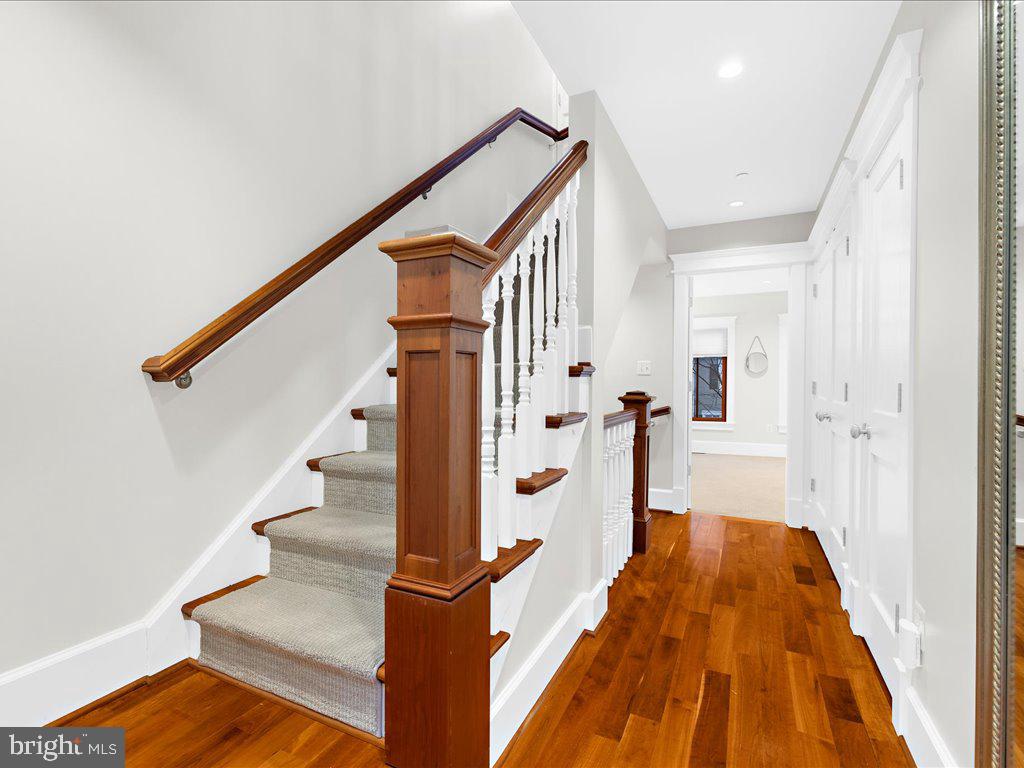 22 Dean St #2