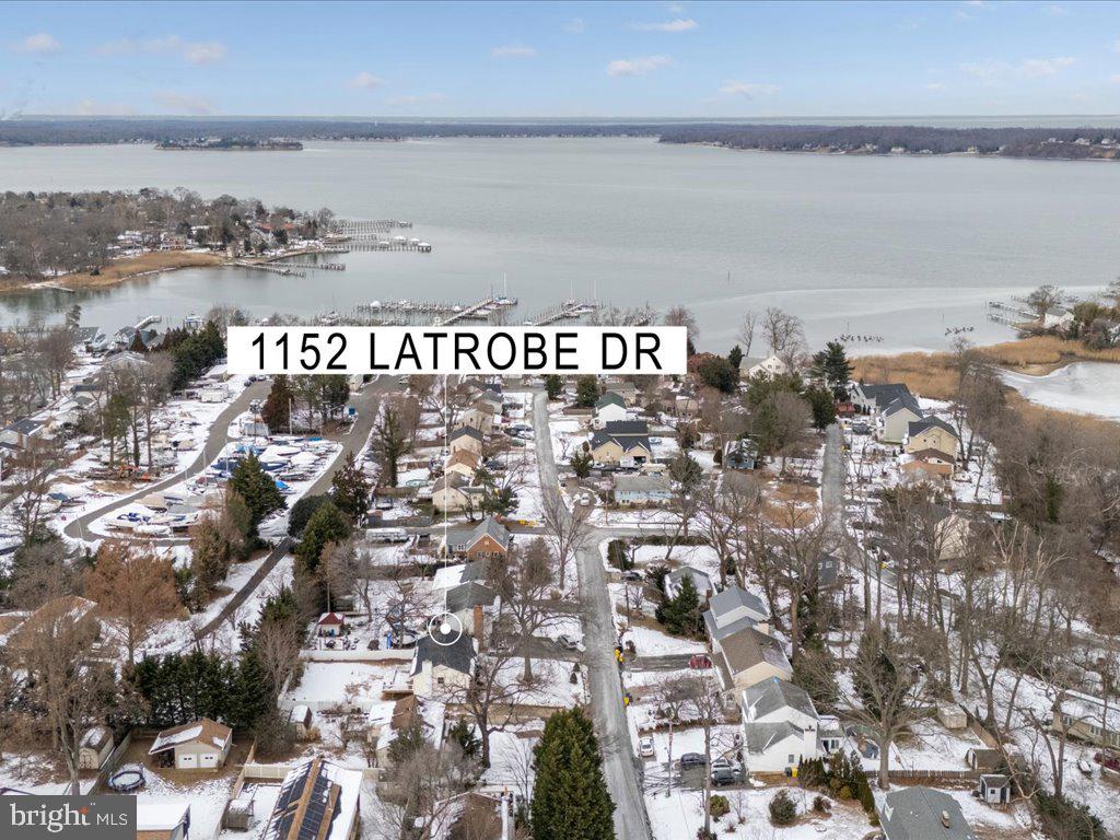 1152 Latrobe Dr