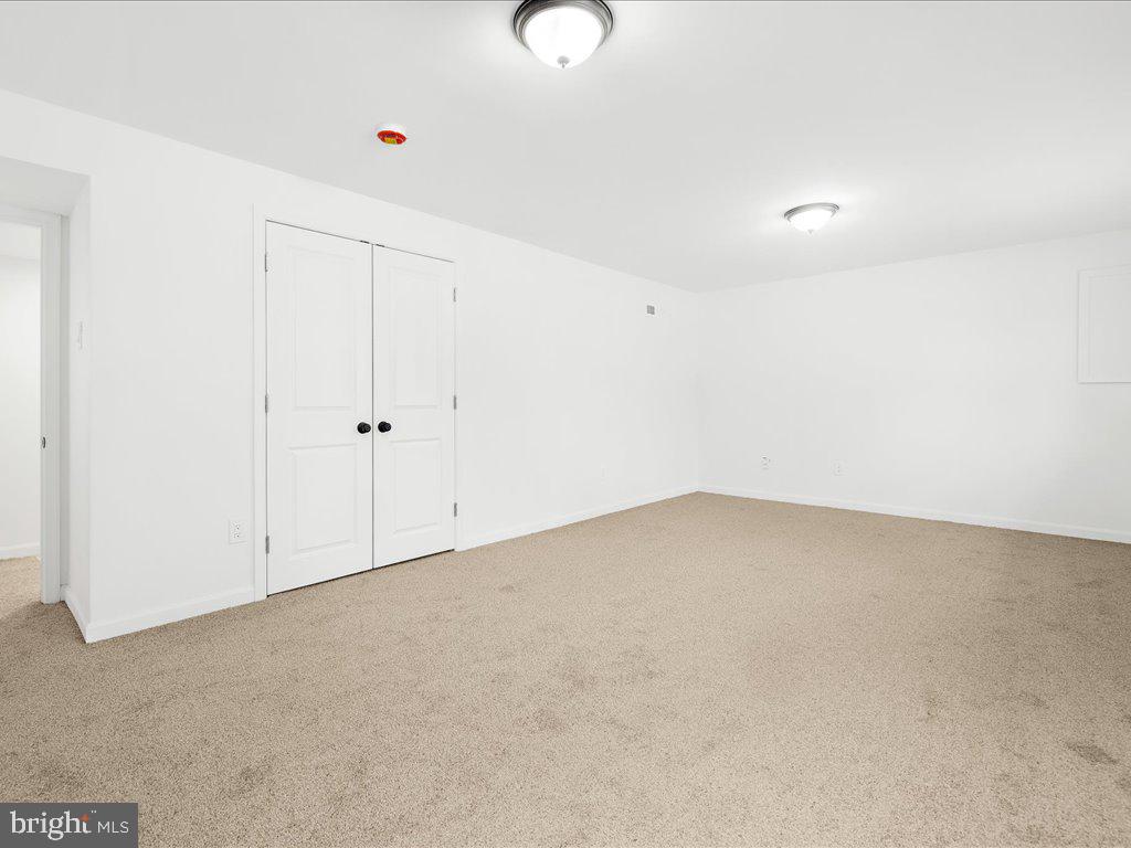 1152 Latrobe Dr