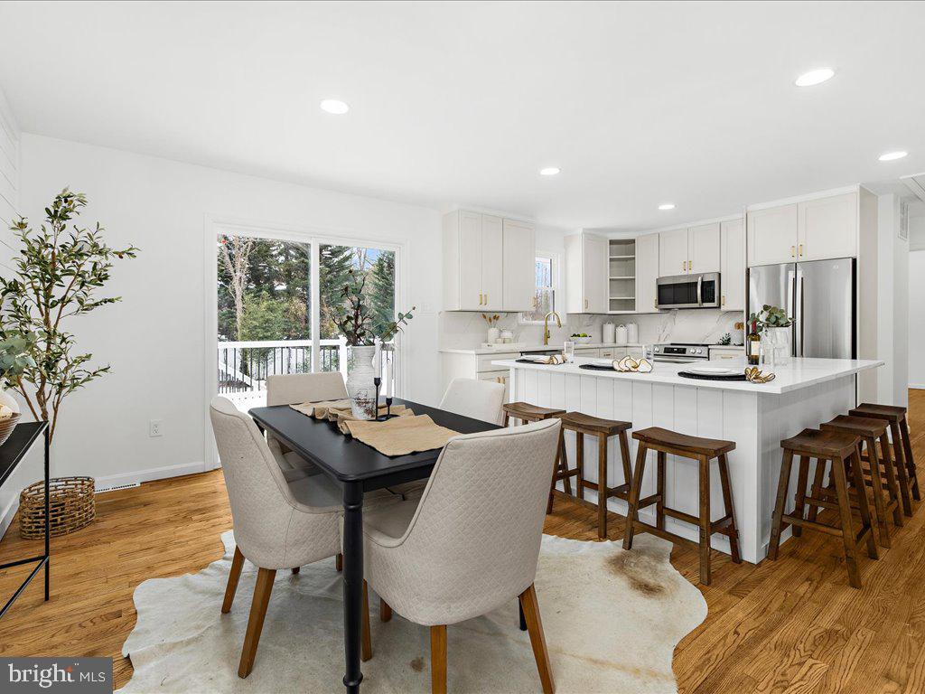 1152 Latrobe Dr