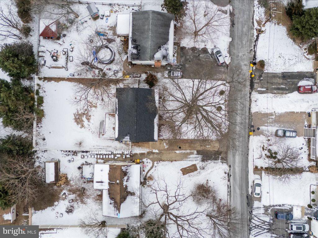 1152 Latrobe Dr
