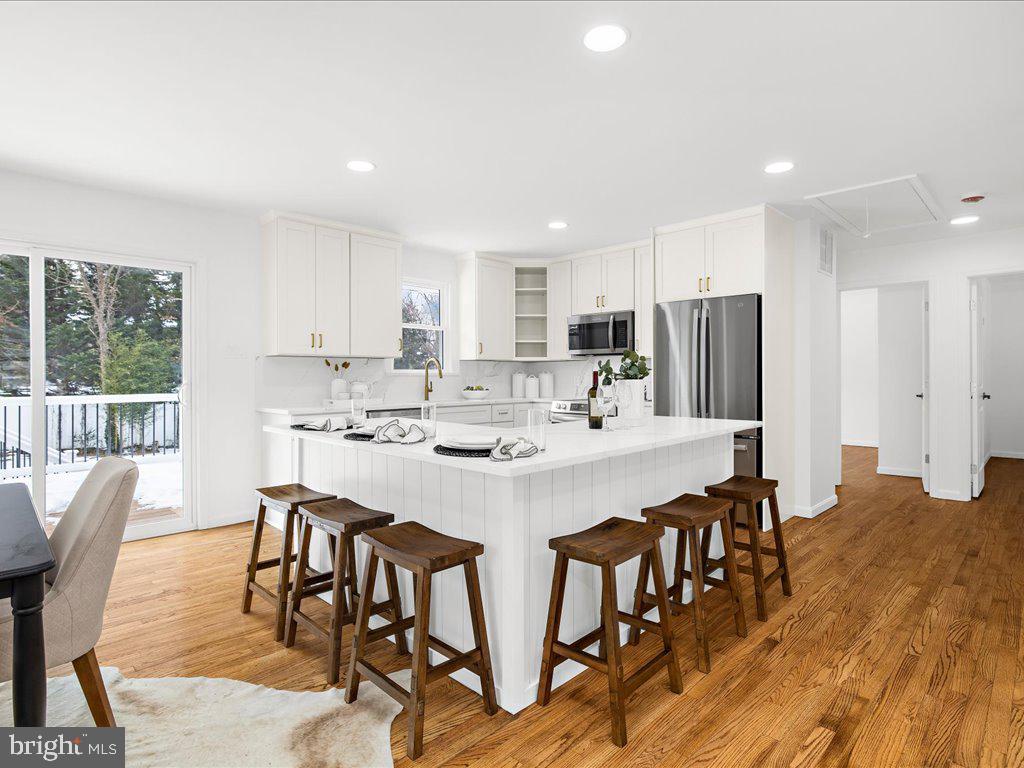 1152 Latrobe Dr