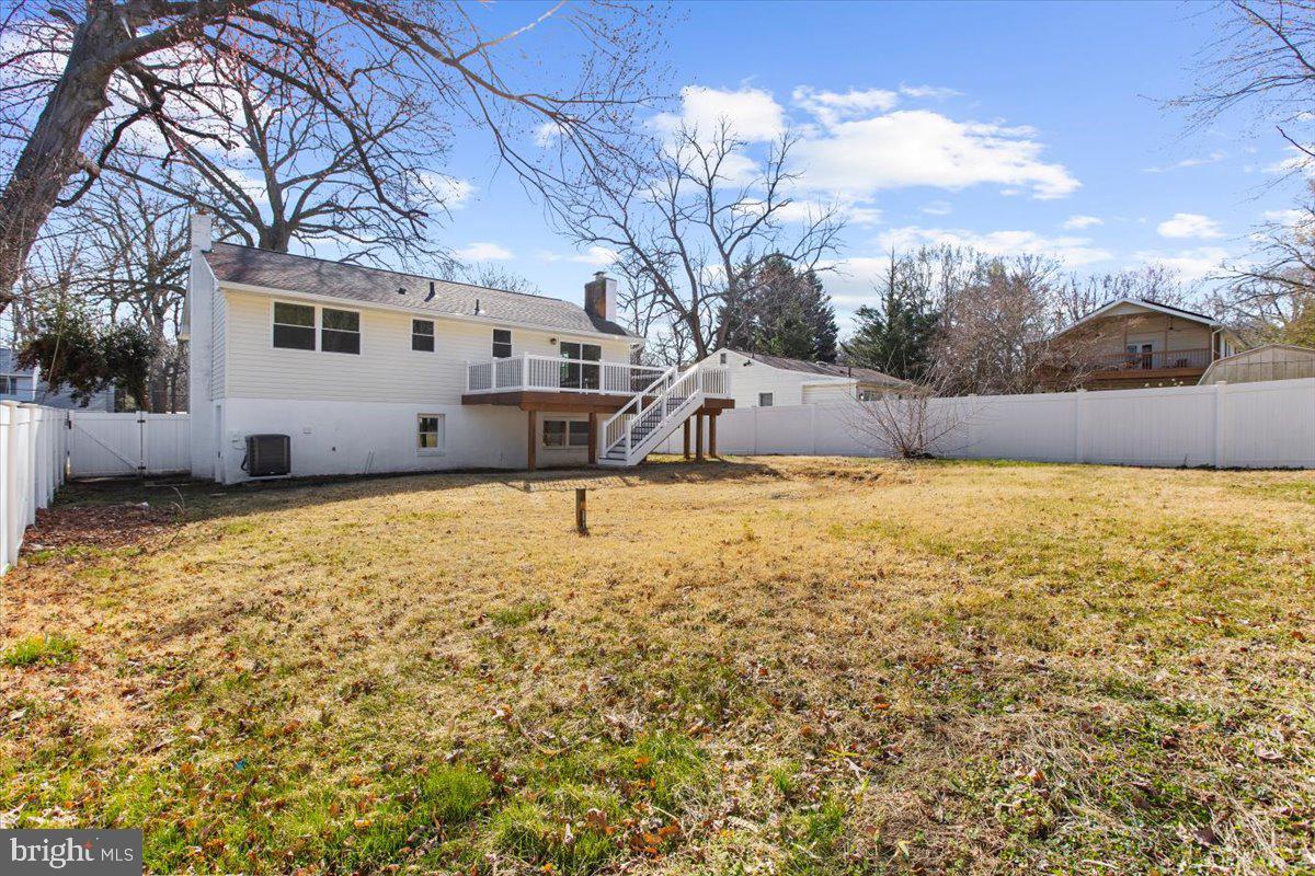 1152 Latrobe Dr