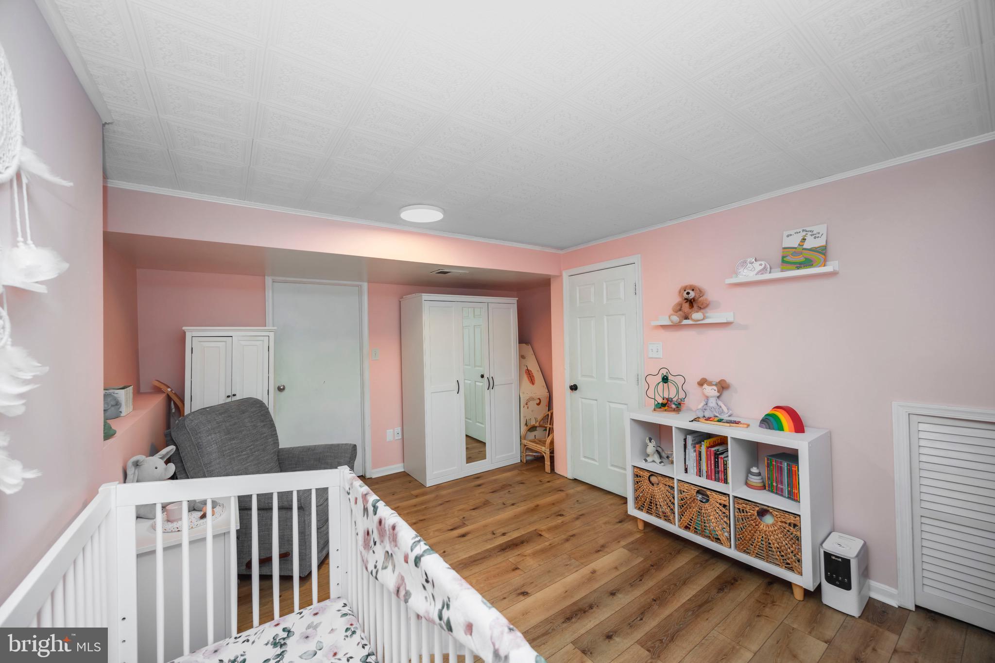 1156 Neptune Pl