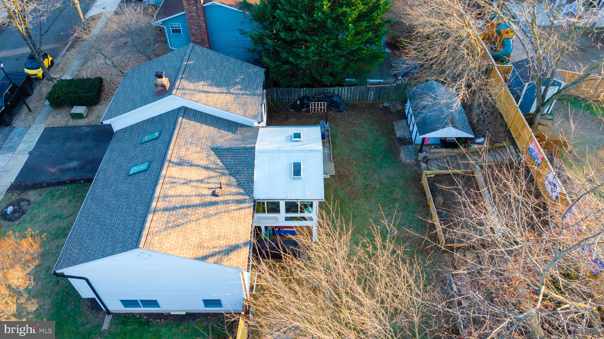 1156 Neptune Pl
