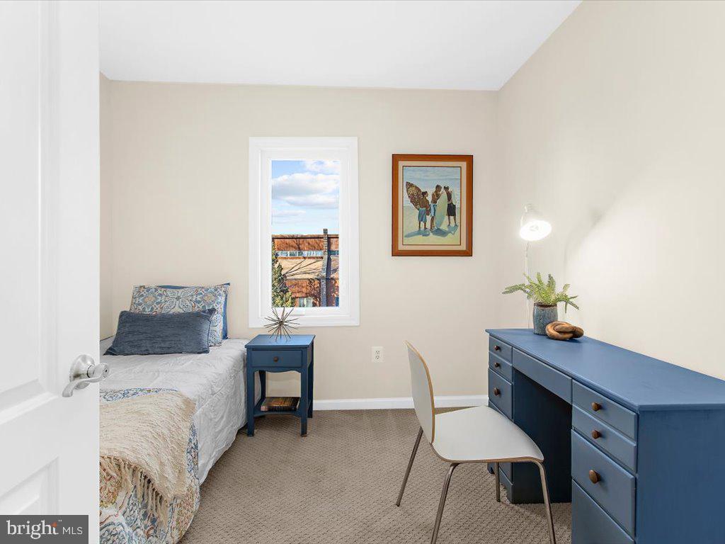 1 Klakring Ct