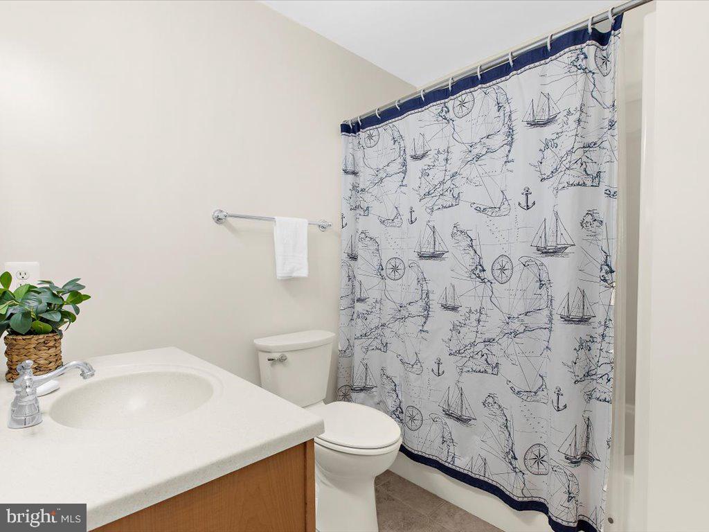 1 Klakring Ct