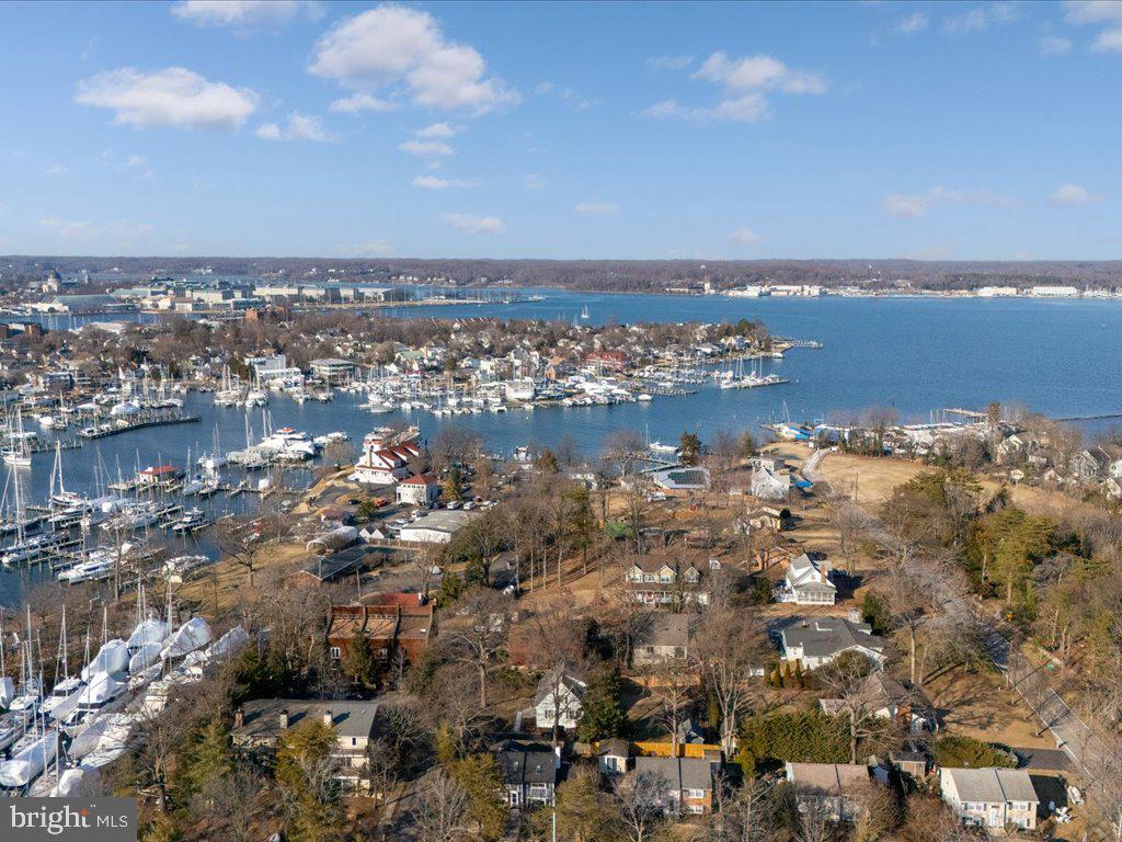 1 Klakring Ct
