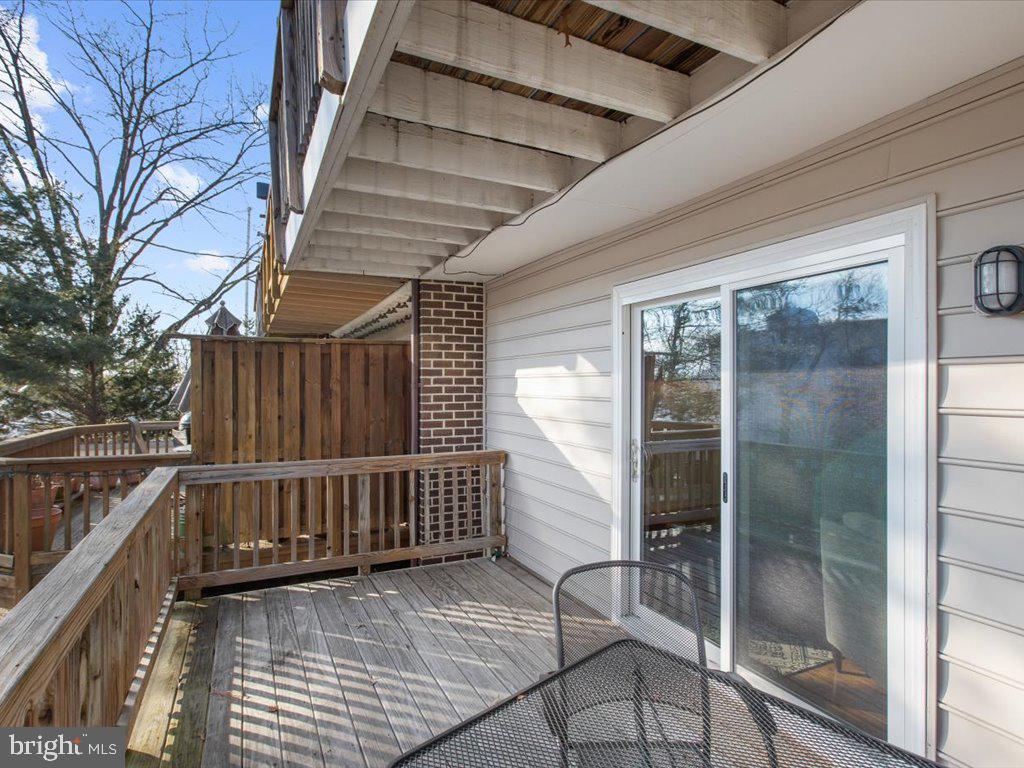 1 Klakring Ct