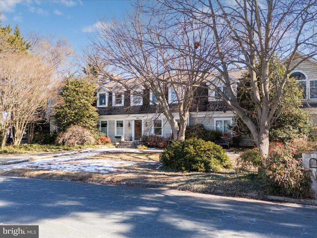 909 Mallard Cir