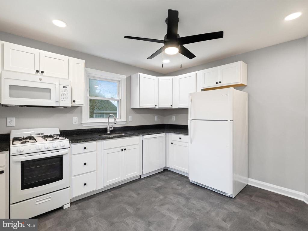 108 Elm Ave