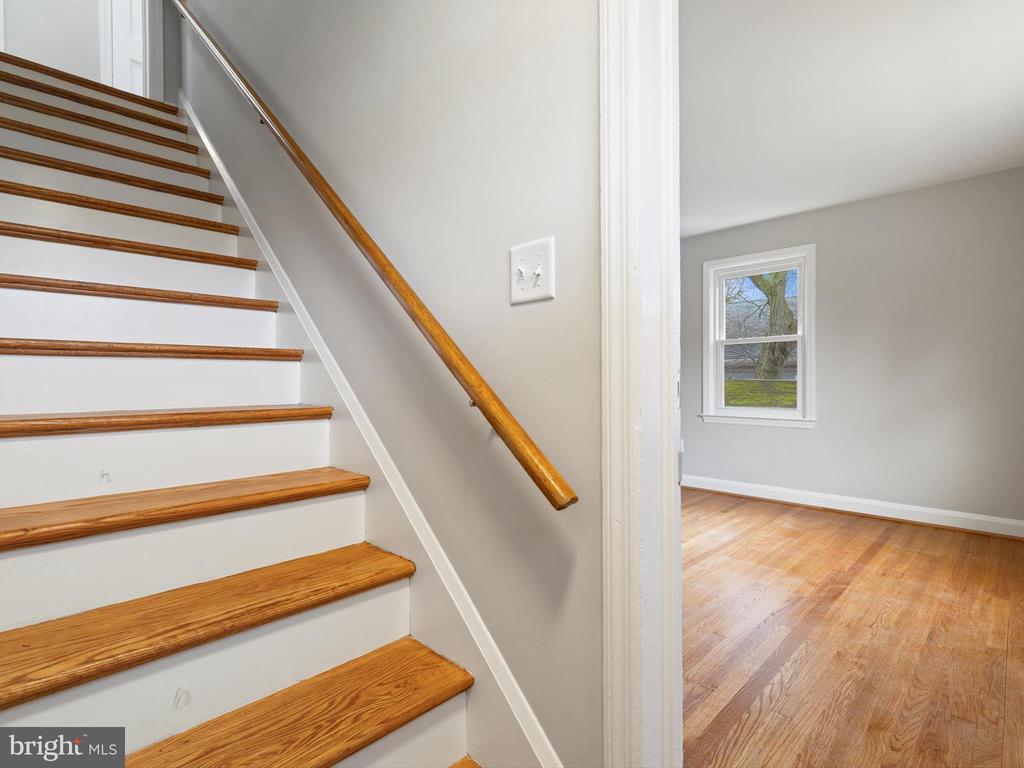 108 Elm Ave