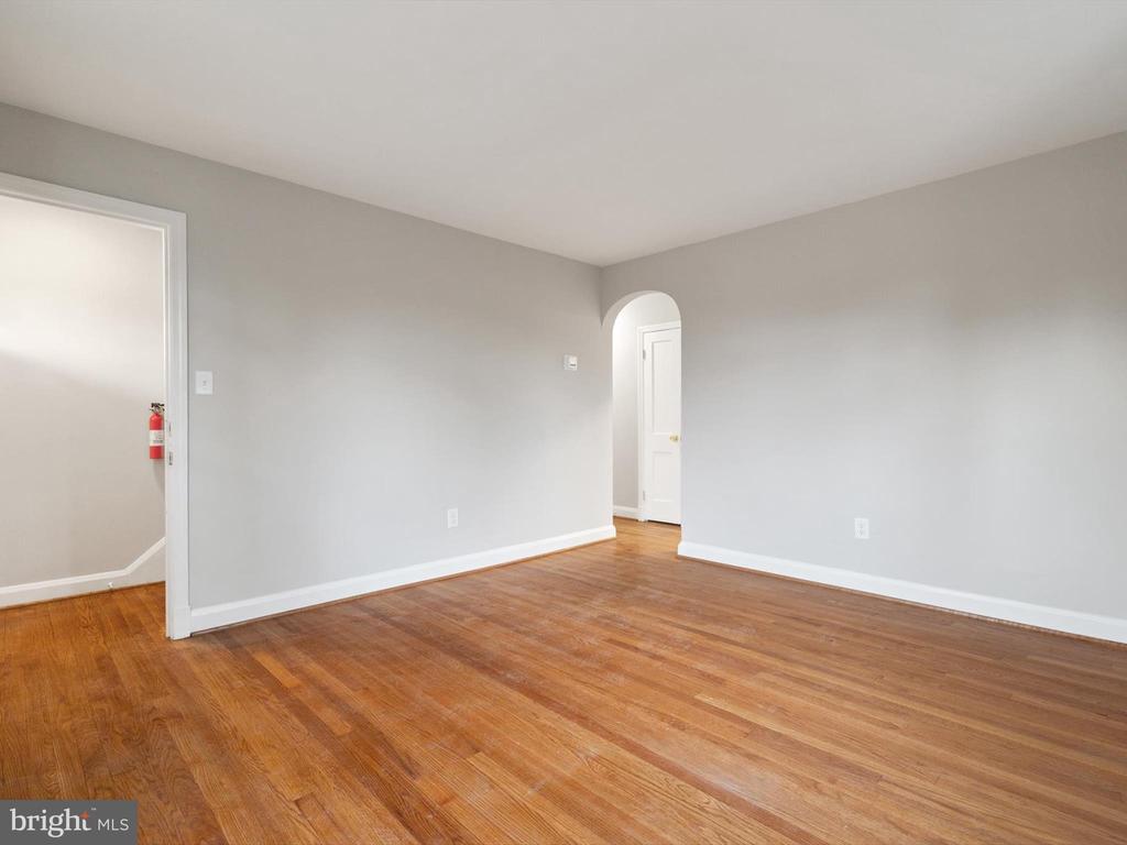 108 Elm Ave