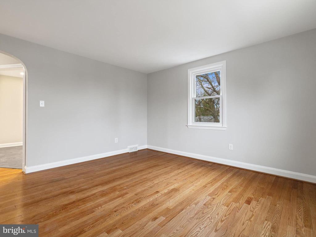 108 Elm Ave