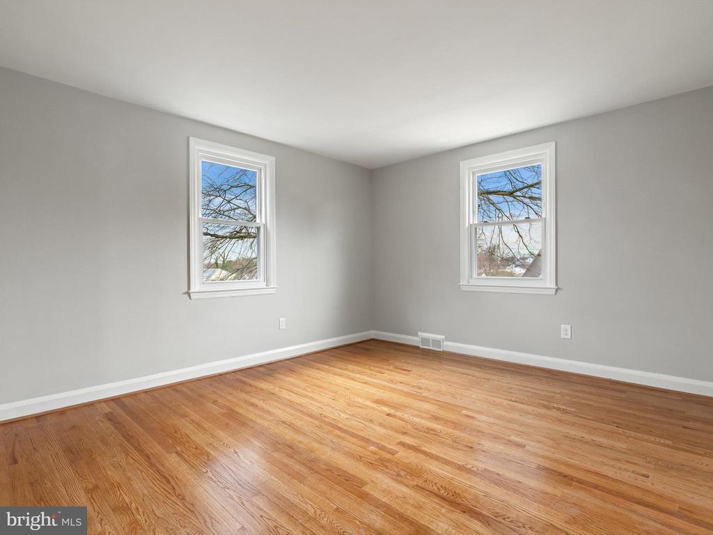 108 Elm Ave