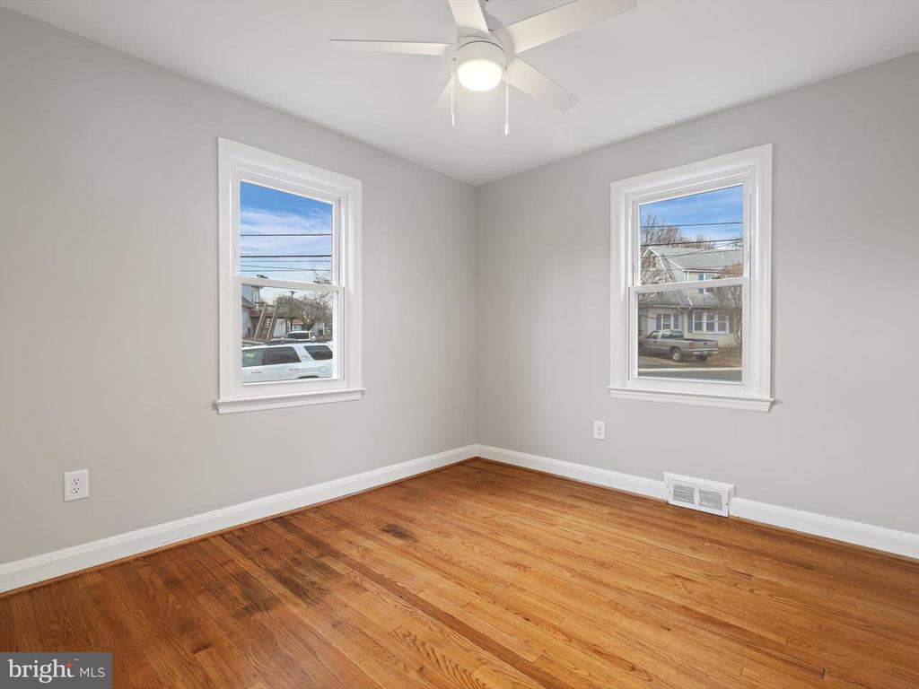 108 Elm Ave
