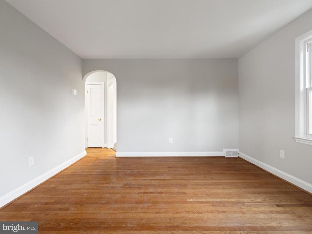 108 Elm Ave