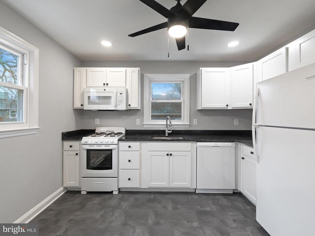 108 Elm Ave